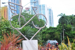 CAPÍTULO 17: EL MONUMENTO DE LA BICICLETA